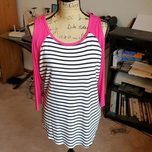 Maurices cold shoulder top size Medium